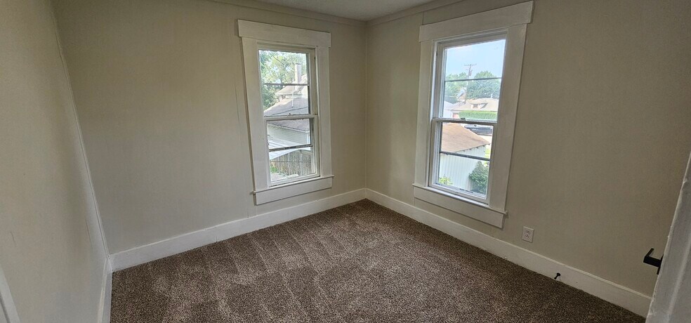 Bedroom 4 - Upstairs - 9 W Pease Ave