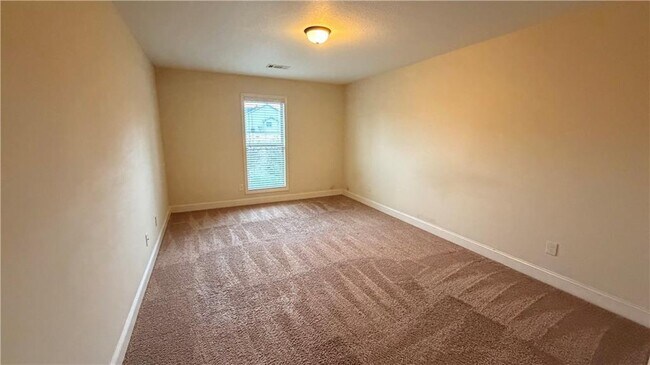 Building Photo - 1915 Soque Cir