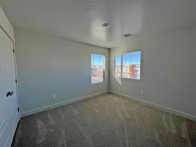 Building Photo - 4104 Phobos Ln
