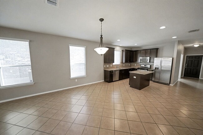 Building Photo - Beautiful Home in the Highly Desirable Alamo Ranch Community! - Realtor Commission: $500