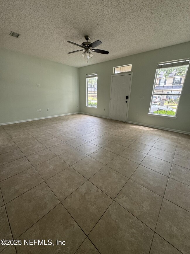 Building Photo - 454 Sherwood Oaks Dr