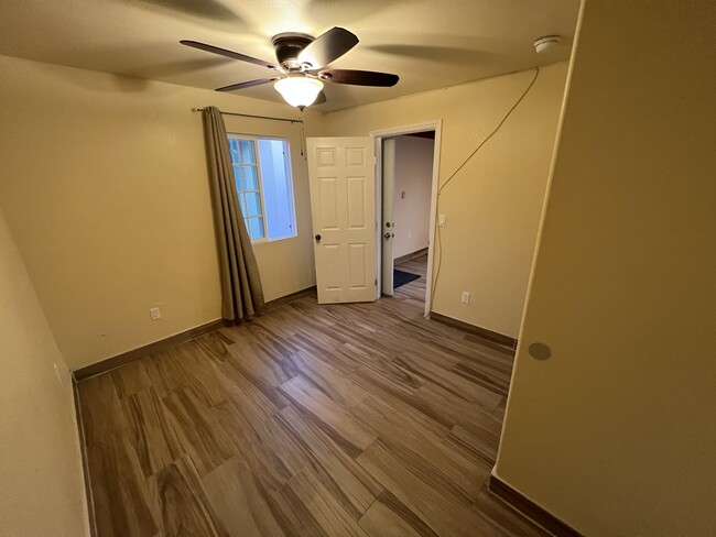 Bedroom - 2849 Flower St