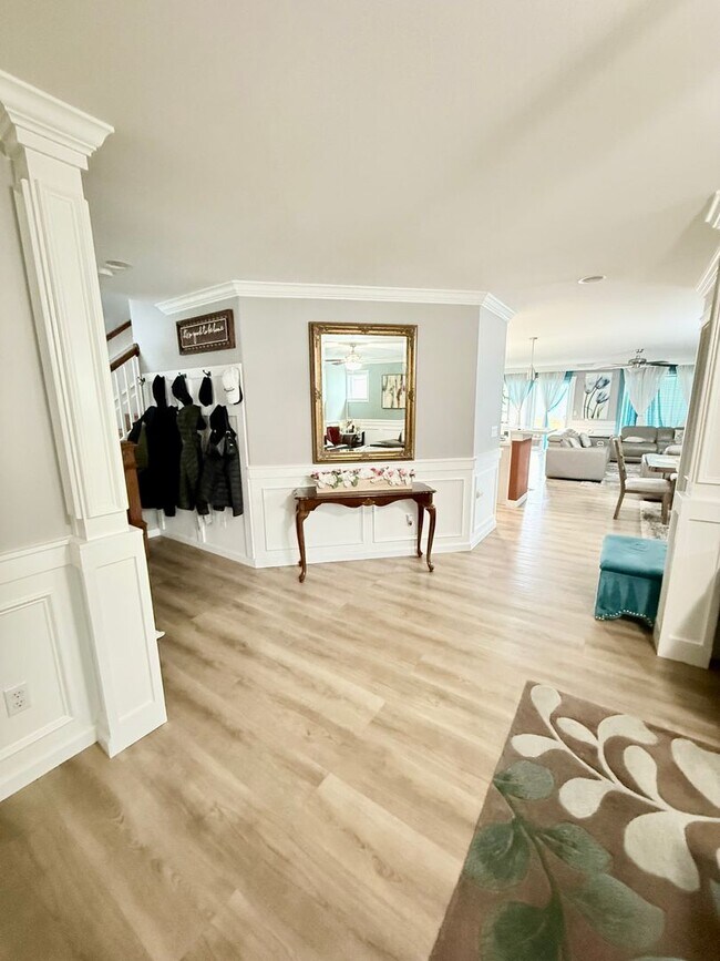 Building Photo - A stunning home in desirable Stendahl Ridge!