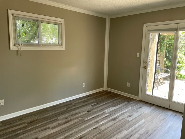 Building Photo - House for rent in Kettering City School Di...