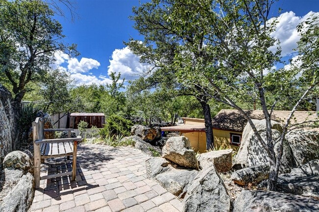 Building Photo - Adorable 2 Bed, 1 Bath Home in Prescott!