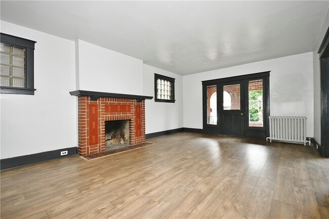 Building Photo - 1404 Marlboro Ave