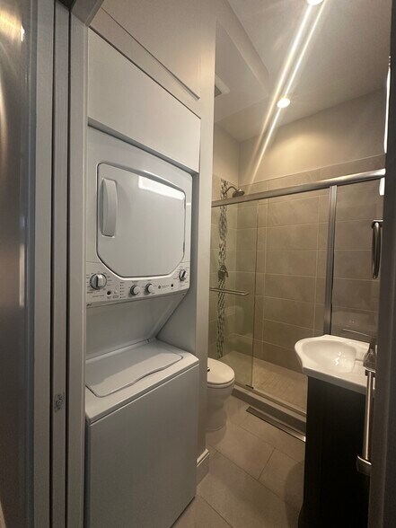 Building Photo - 191 Washington Ave