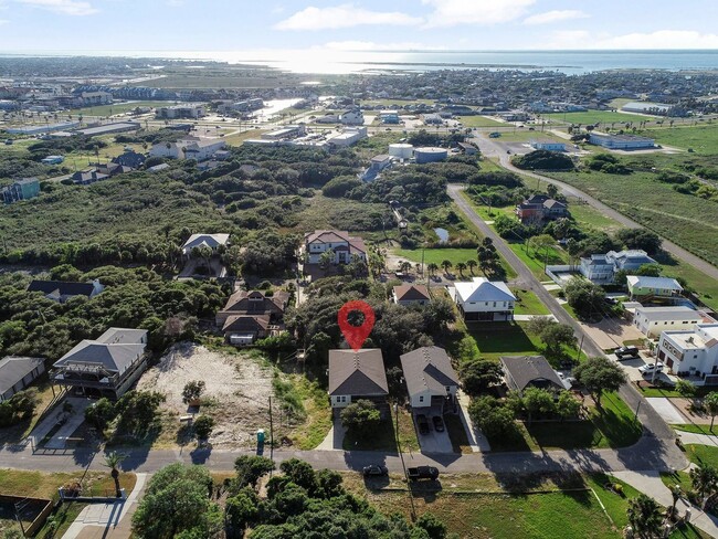 Building Photo - New Rental!!