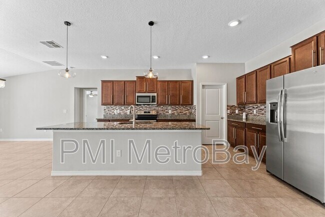 Building Photo - 9703 Sage Creek Dr