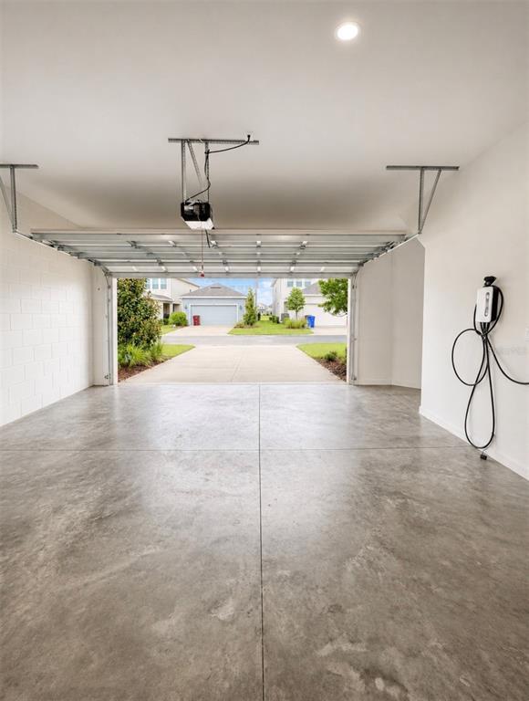 Building Photo - 5136 Goldfinch Dr