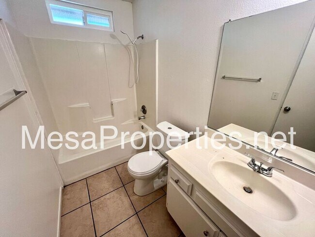 Building Photo - 21460 Laguna Rd