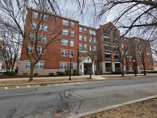 Building Photo - 15 Harbor Point Blvd