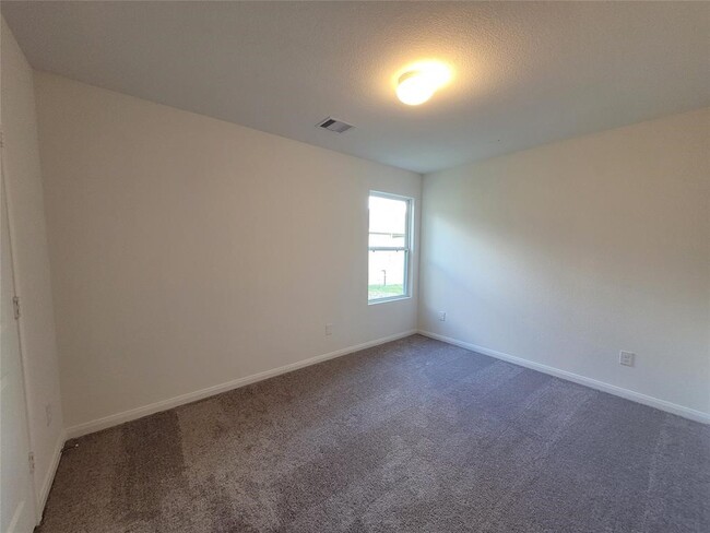 Building Photo - 12946 Sorrento Bay Dr