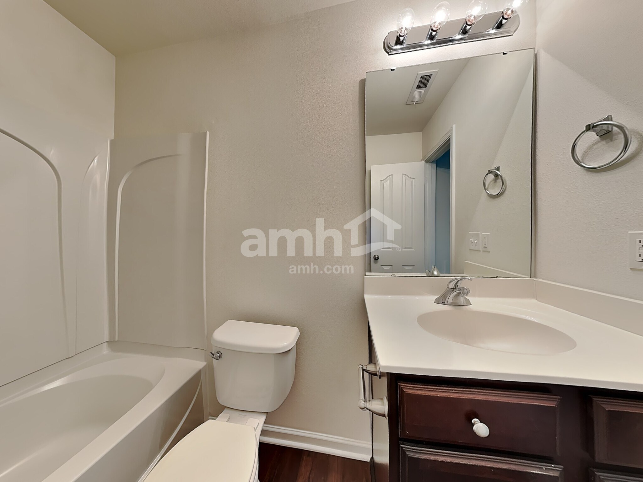 Building Photo - 4844 Old Towne Village Cir