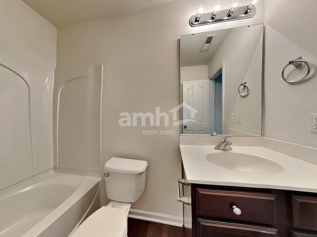 Building Photo - 4844 Old Towne Village Cir