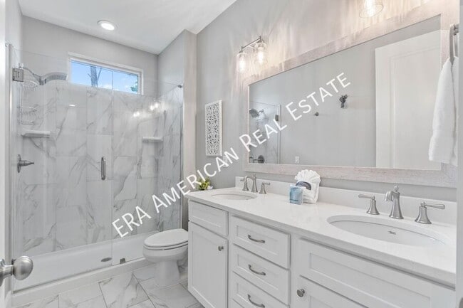 Building Photo - 4923 E County Hwy 30A