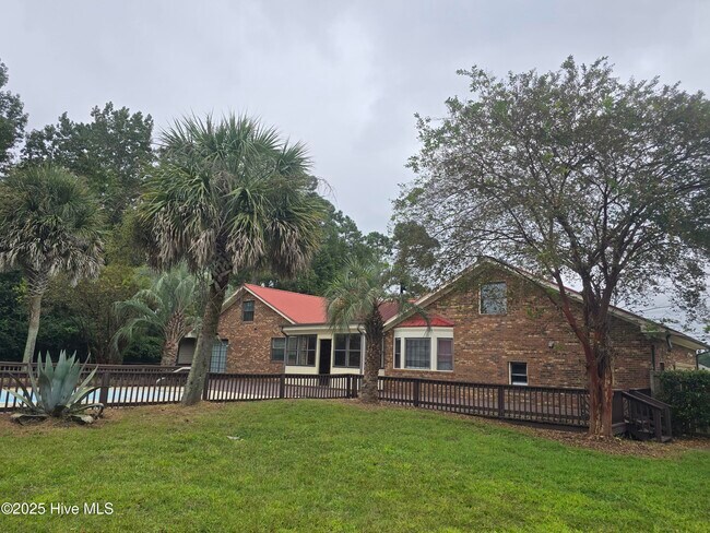 Building Photo - 5919 Sidbury Rd
