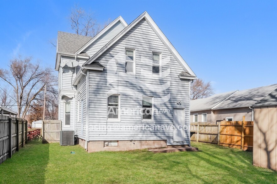 Building Photo - 532 24th Ave