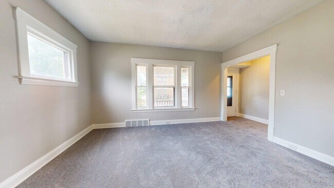 Building Photo - 3001 Denison Ave