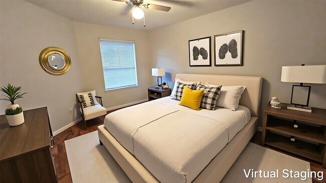 Building Photo - 10705 Braes Bend Dr