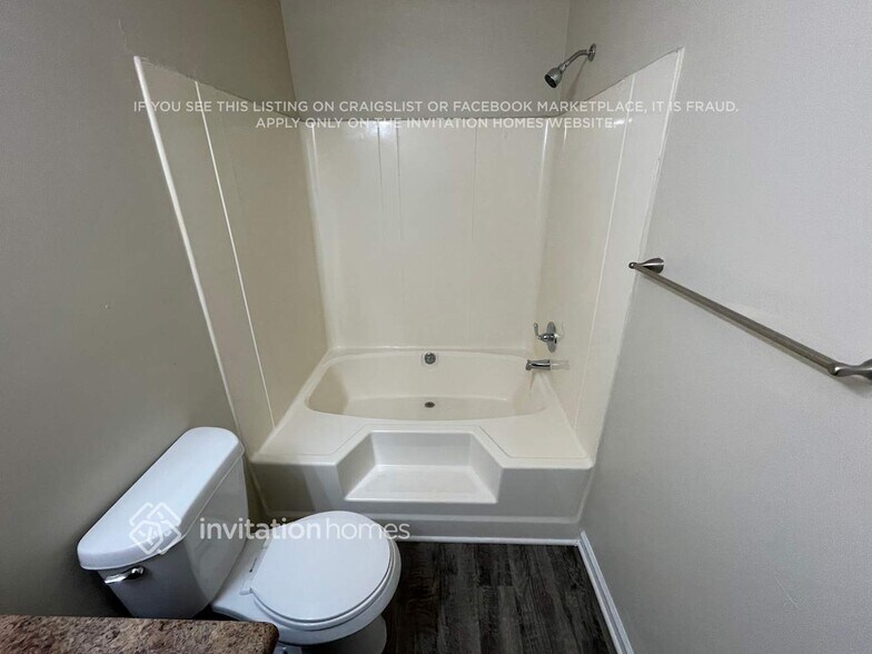 Building Photo - 4793 Cedar Lake Dr SE