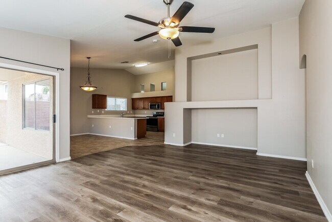 Building Photo - 13538 W Berridge Ln