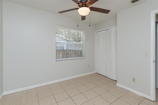 Building Photo - 1/2 Duplex, Historic Longwood area