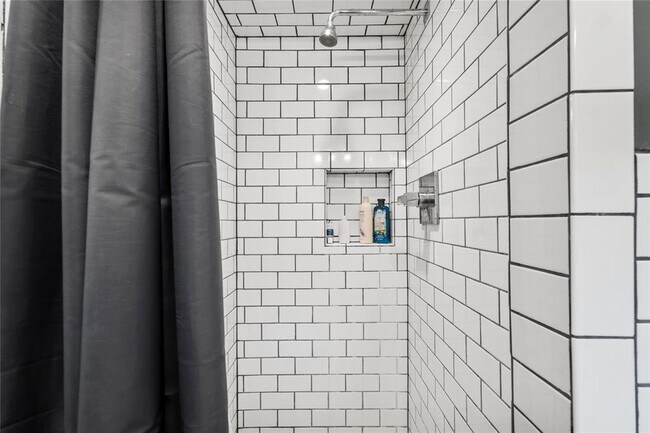 Building Photo - 1611 Ashberry Dr