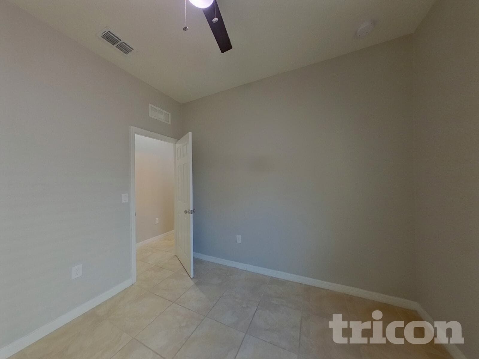 Building Photo - 2743 Red Horse Dr