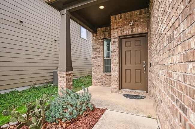 Building Photo - 10020 Wading Pool Path