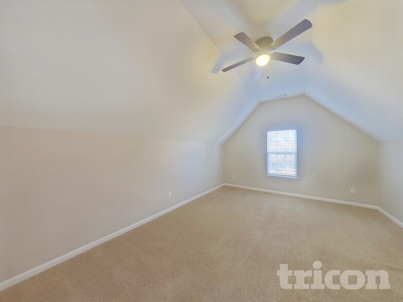 Building Photo - 1911 Kingstree Dr