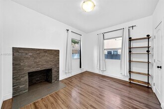 Building Photo - 1460 NW 2nd St