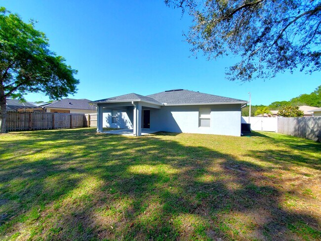 Building Photo - 5551 Cinnamon Fern Blvd