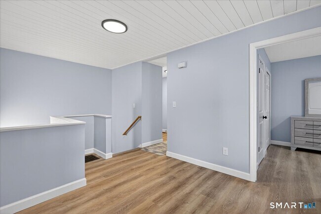 Building Photo - 675 Townsend Ave