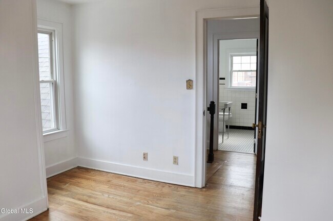 Building Photo - 647 New Scotland Ave