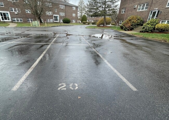 Building Photo - 147 Milk St