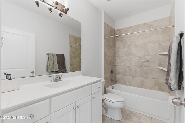 Building Photo - 454 Willow Lake Dr