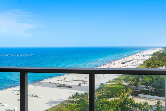 Building Photo - 2201 Collins Ave