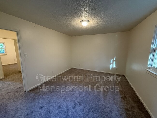 Building Photo - 5745 Bramblegate Rd