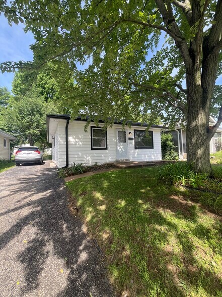 Building Photo - 1007 Lindemann Rd