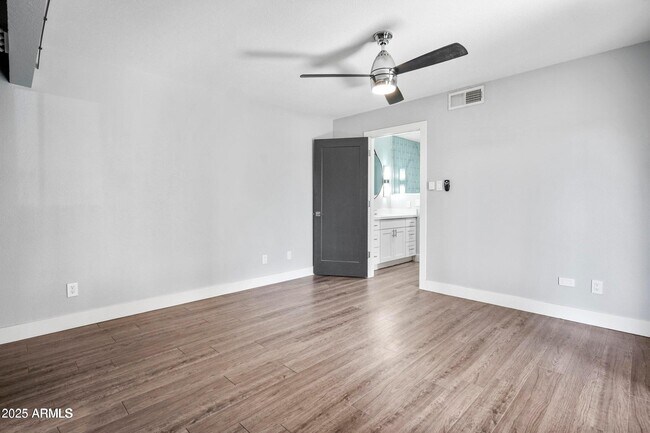 Building Photo - 9340 N 92nd St