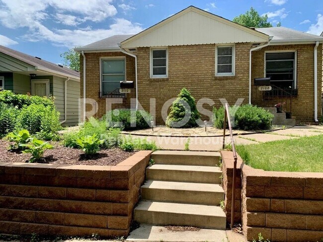 Building Photo - Fully Renovated 2BR / 2BA Home in Prime Whittier-Uptown Location