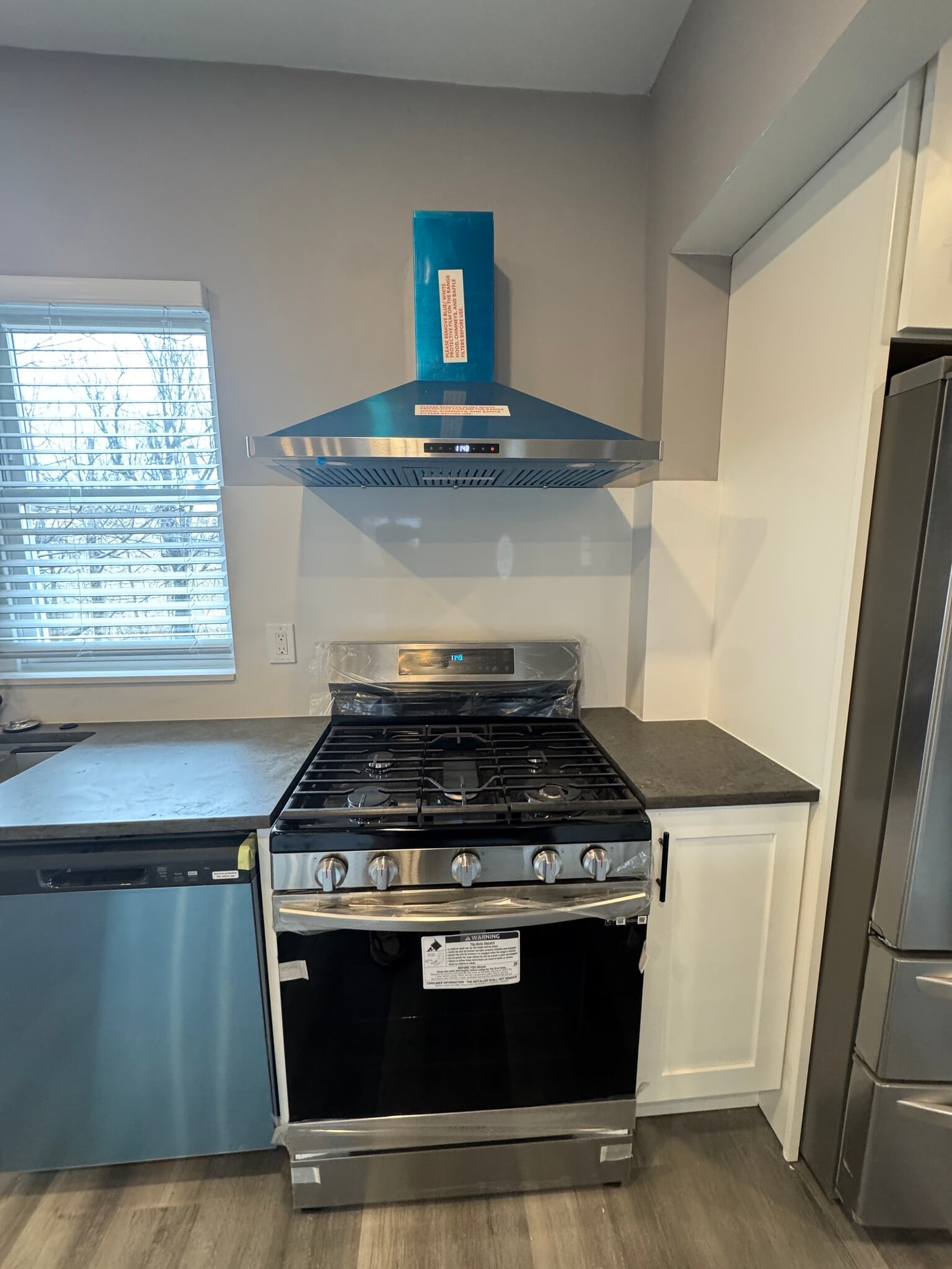 Building Photo - 3374 Webster Ave