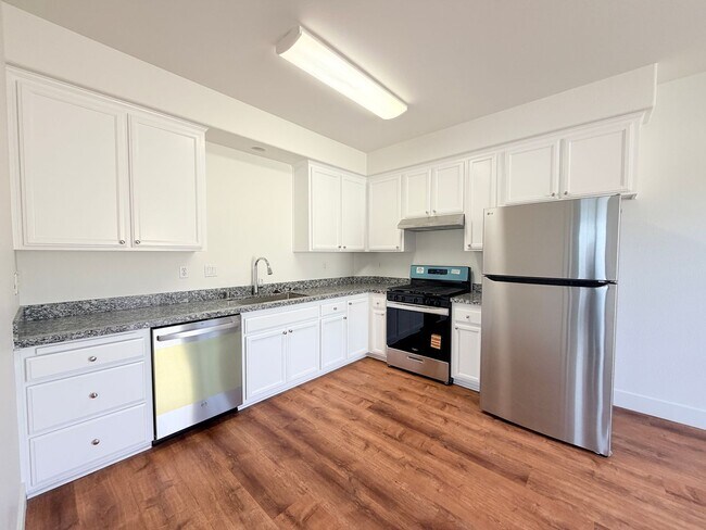 Building Photo - 1463 Trombetta St