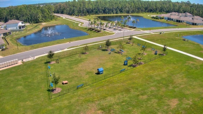 Building Photo - 130 Huesca Ct