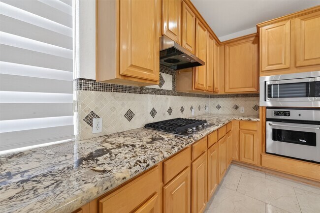 Building Photo - 1311 Rene Ct