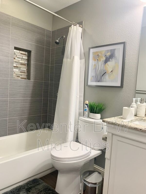 Building Photo - 3532 Toronto St