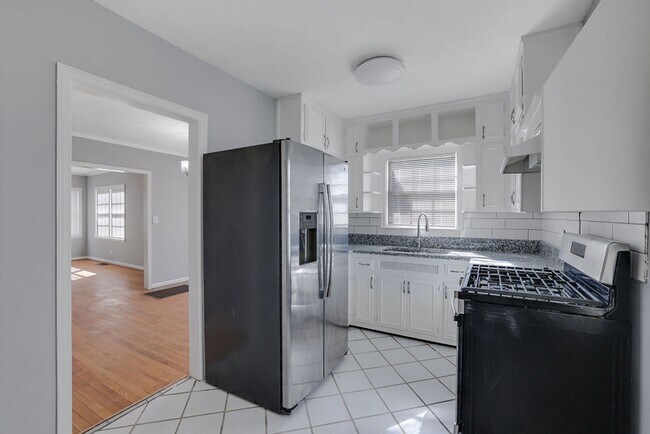 Building Photo - NOW ACCEPTING CITY OF ATLANTA 3-BEDROOM HOUSING VOUCHERS.
