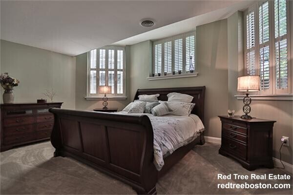 Building Photo - 35 Flint St