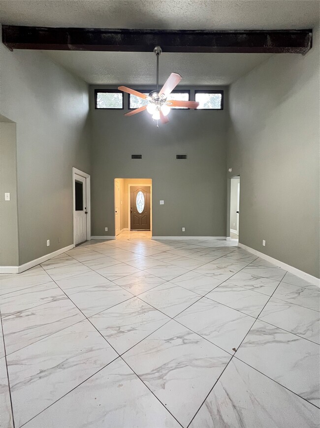 Building Photo - 12865 Birch Ln